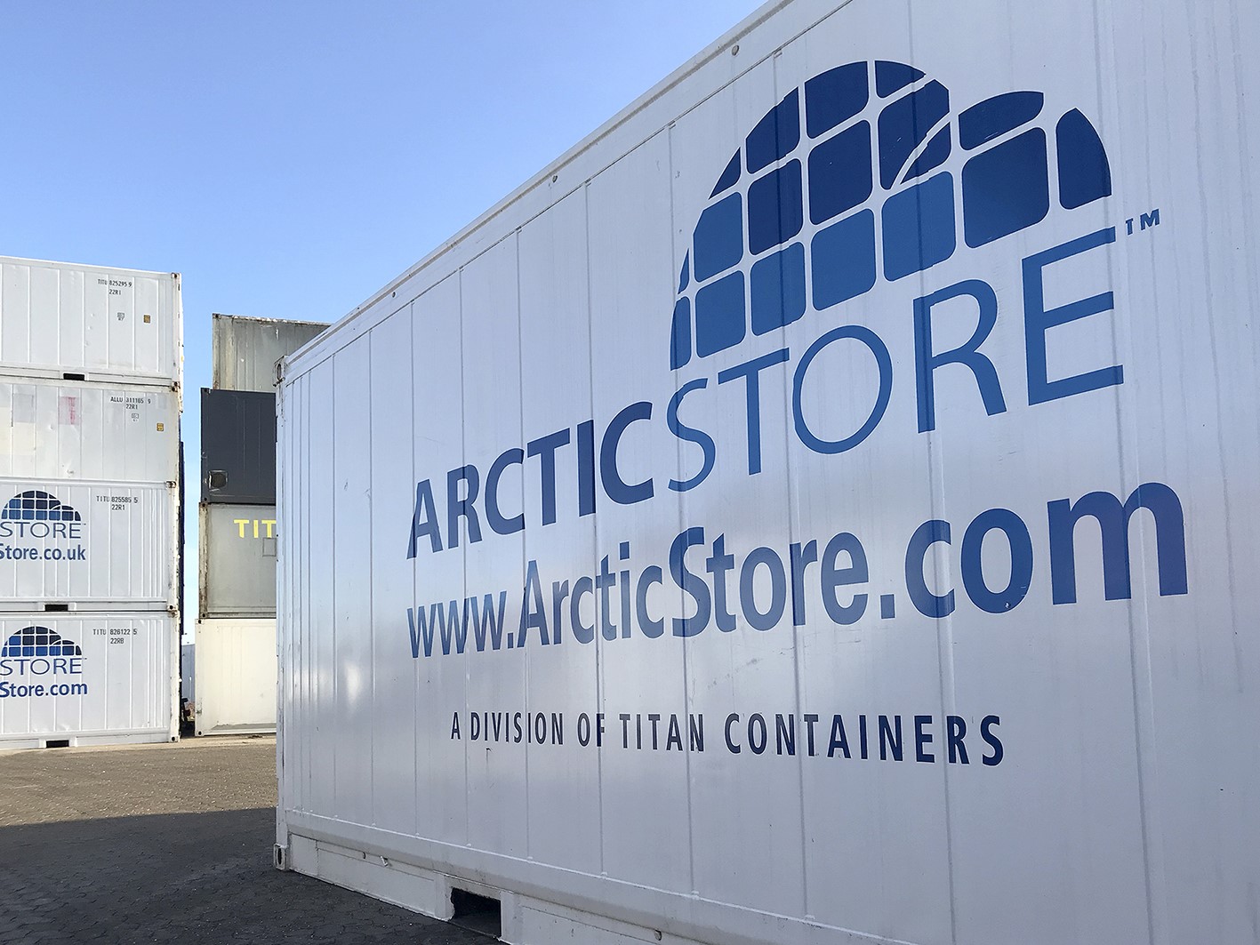 KIRK KAPITAL ACQUIRES 30% OF TITAN CONTAINERS AS2